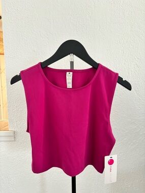 Yogalicious NWT  Pure Cloud Nicki Basic Fitted Muscle Cropped Tank Top Size L